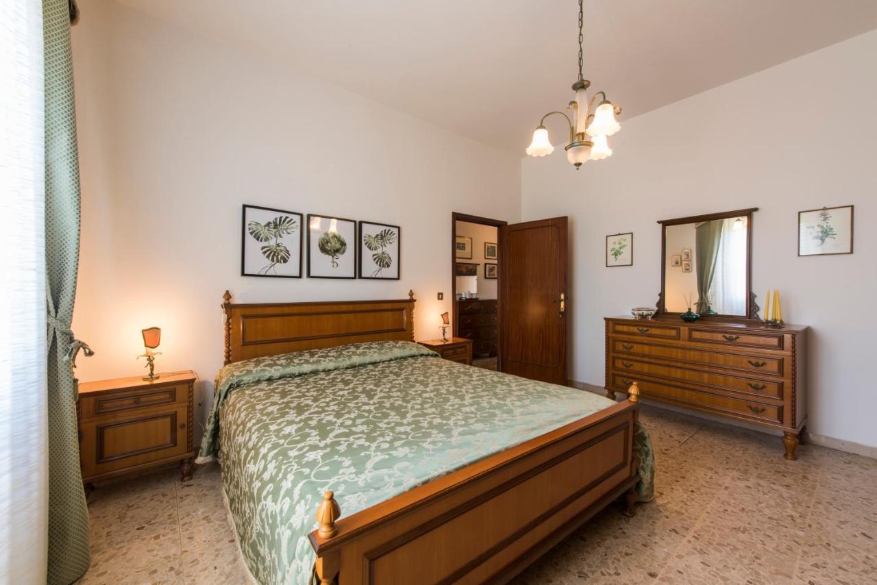 Il Rifugio Di Amelia Apartment Arezzo Bagian luar foto